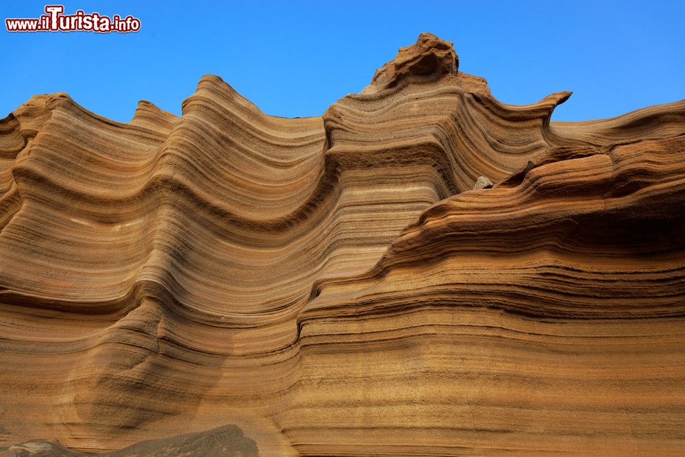 Immagine Rocce calcaree del Miocene sull'isola di São Nicolau, Capo Verde (Africa).