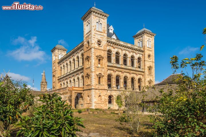 Immagine Il Rova di Antananarivo, Madagascar, fu l'antica residenza Reale durante il regno Merina tra il XVII e il XVIII secolo - foto © milosk50 / Shutterstock.com