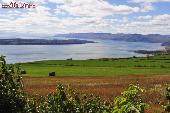 Immagine Fiume Saint-Laurent, Les Eboulements: come si può vedere sfogliando questa galleria fotografica, la stessa ansa del fiume Saint-Laurent fotografata in periodi diversi dell'anno regala scatti sempre diversi e al contempo meravigliosi - ©Tourisme Charlevoix, Annie Bolduc