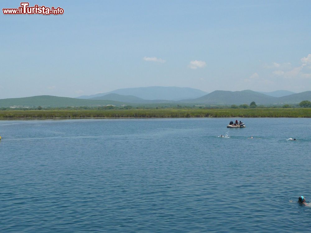 Immagine San Luis Potosí, Messico: la Laguna de la Media Luna è un lago di acqua sorgiva dove si può fare il bagno - ©. Juan Carlos Fonseca Mata, CC BY-SA 4.0, Wikimedia Commons