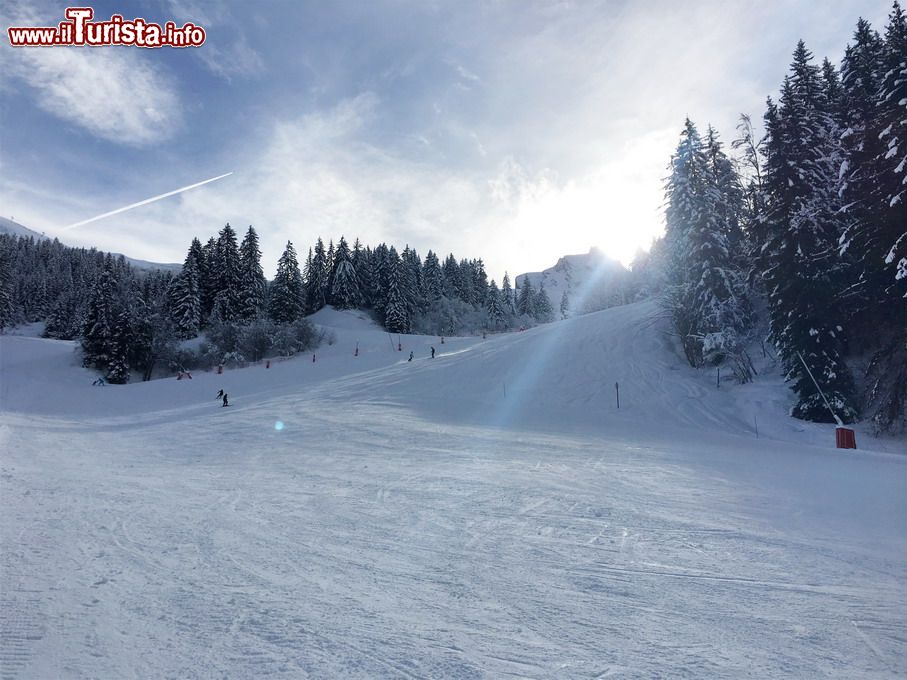 Immagine Sci e snowboard sulle Alpi francesi a Valmorel in Francia