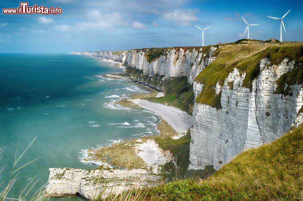 Immagine Le stupende scogliere della Costa d'Alabastro nei pressi di Fécamp, in Normandia (Francia).