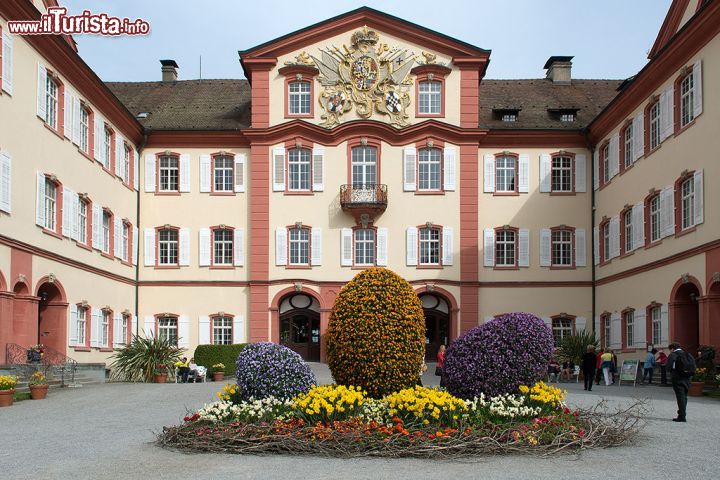 Immagine Uno scorcio del castello sull'Isola di Mainau, Germania.