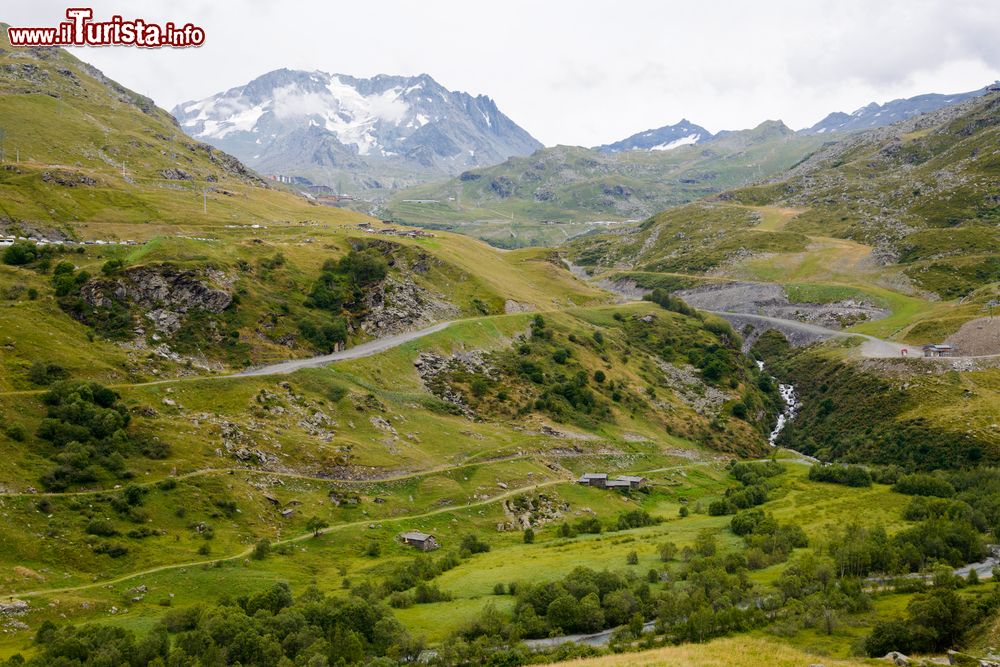 Immagine Sentieri escursionistici nelle Alpi europee in Val Thorens, Saint-Martin-de-Belleville (Francia).