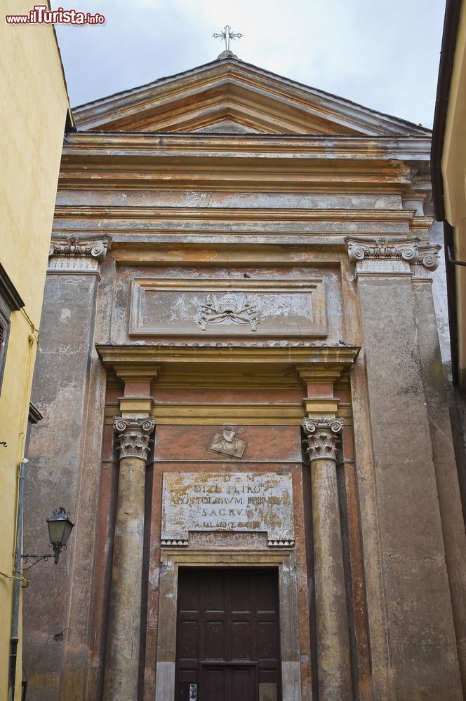 Immagine La Chiesa di San Pietro in centro a Nepi nel Lazio