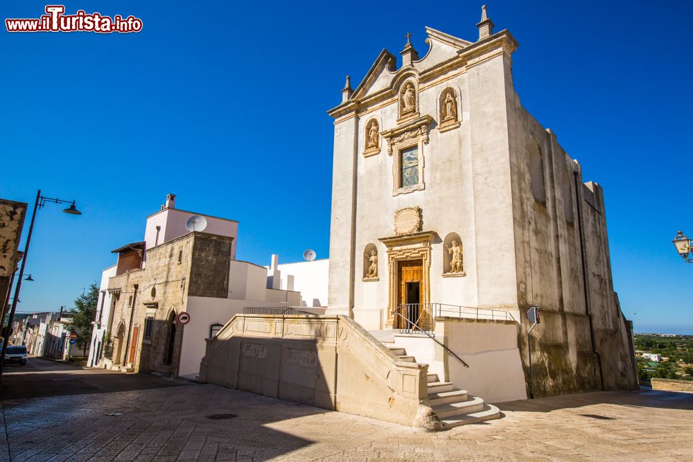 Immagine La Chiesa dell'Assunzione a Specchia in una giornata sera in autunno, nel Salento