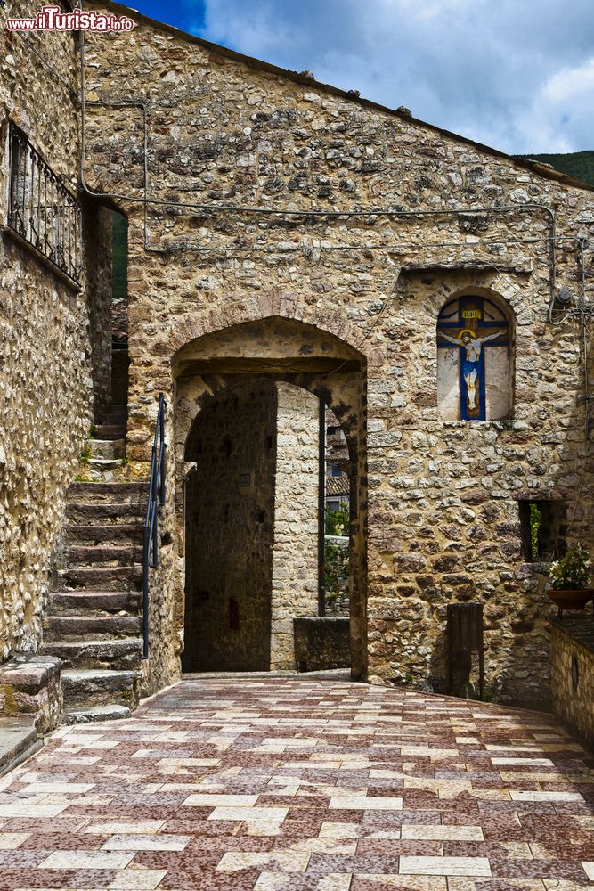 Immagine Una piccola piazza nel centro storico di Vallo di Nera