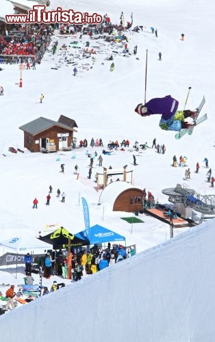 Immagine Snowpark alle 2 Alpes, la famosa stazione sciistica della Francia - © bruno longo - www.les2alpes.com