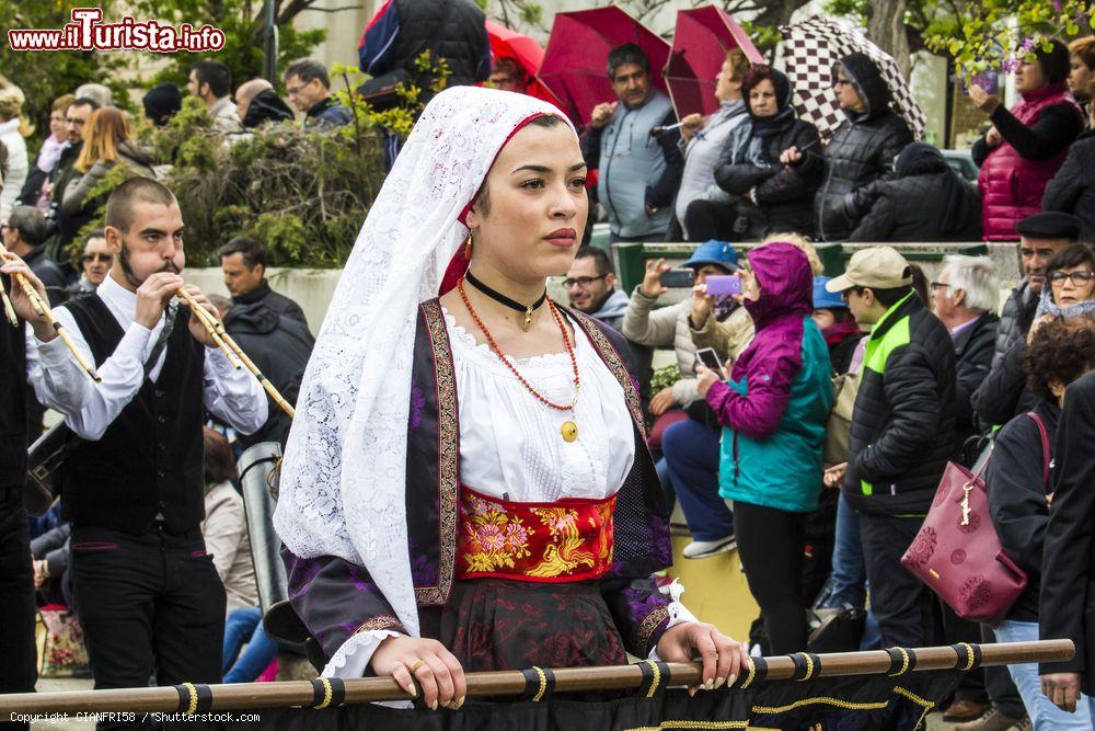 Immagine Spettacolo folkloristico Launeddas a Villaputzu, Sardegna - © GIANFRI58 / Shutterstock.com