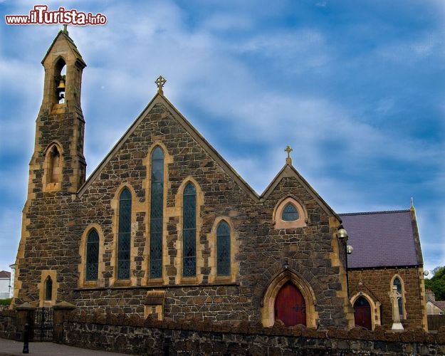 Immagine St. Mac Nissis Church, la bella chiesa del centro di Larne in Irlanda del Nord - © Danxx147 - CC BY-SA 3.0 - Wikipedia