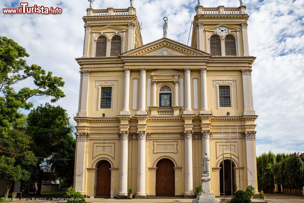 Immagine St. Mary's Church è una delle principali chiese cattoliche di Negombo, nello Sri Lanka - © Garry_Brazzill / Shutterstock.com