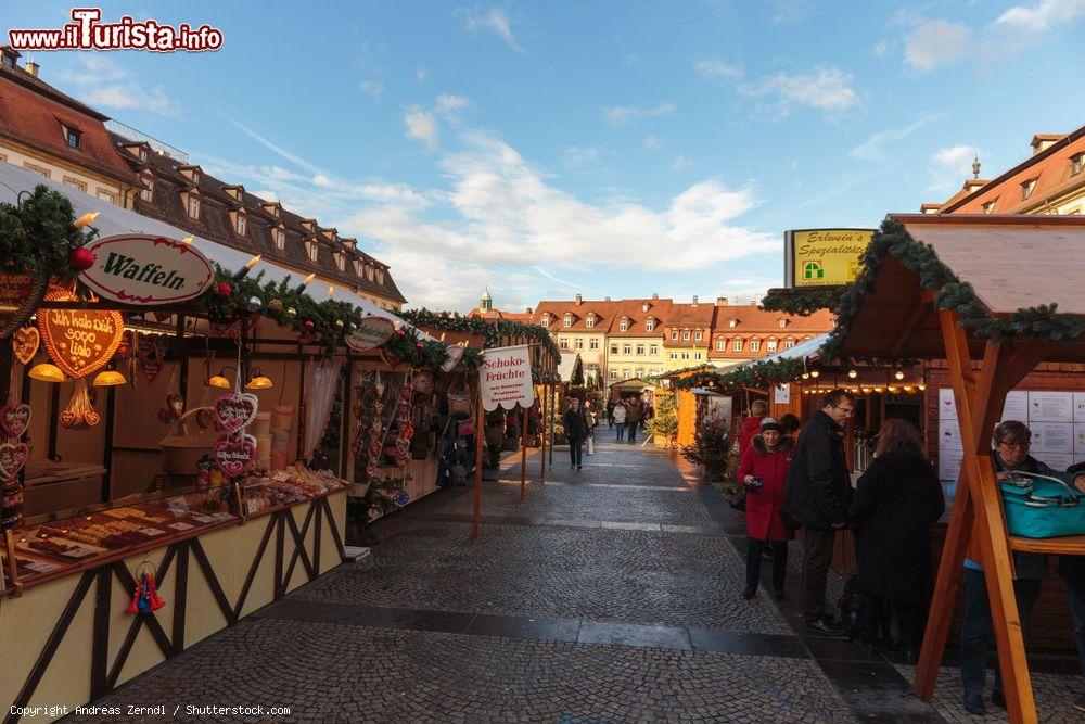 Immagine Stand al mercatino natalizio di Bamberga, Germania - © Andreas Zerndl / Shutterstock.com