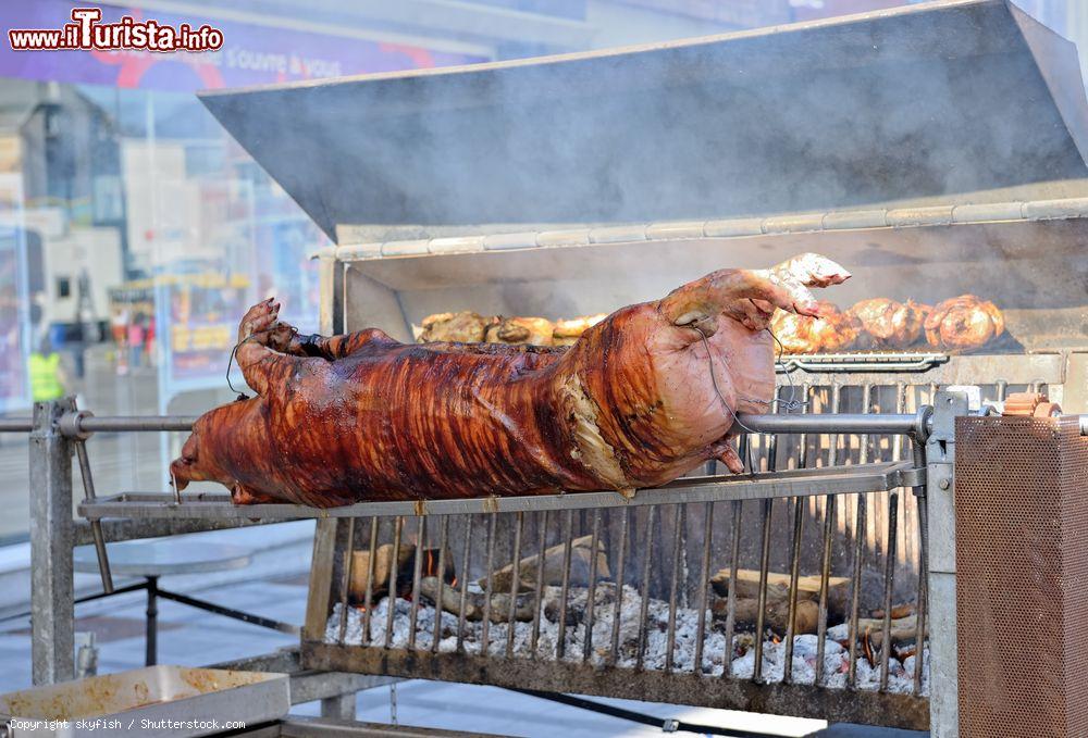 Immagine Stand gastronomico a Nivelles durante il carnevale - © skyfish / Shutterstock.com