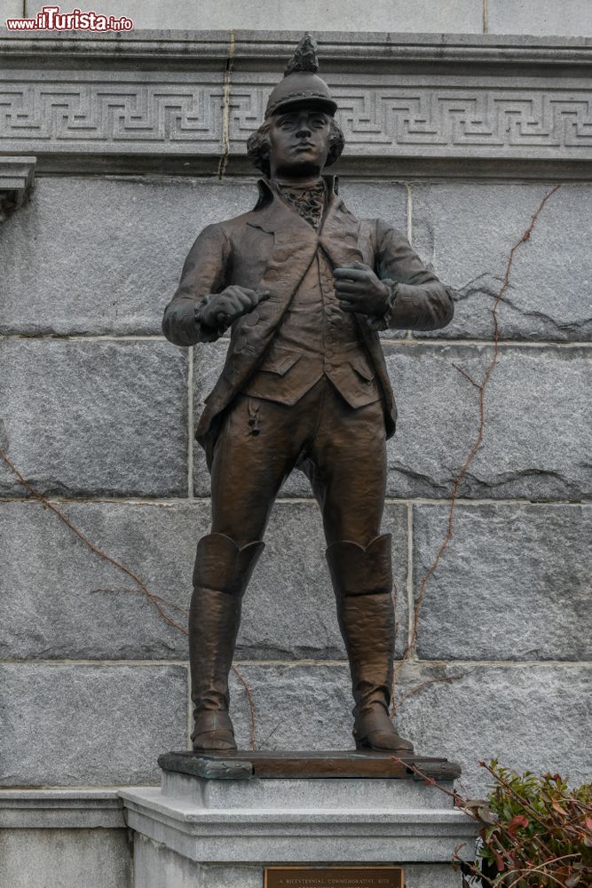 Immagine Statua in bronzo presso il monumento alla battaglia di Trenton, New Jersey (USA).