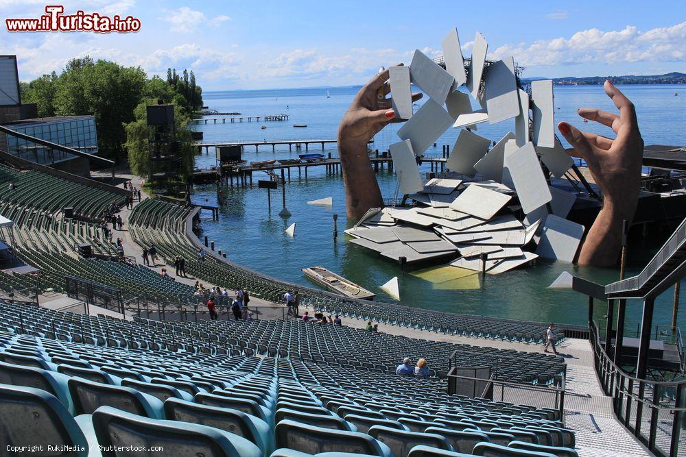 Immagine Il teatro sull'acqua del Festival di Bregenz del 2017 - © RukiMedia / Shutterstock.com