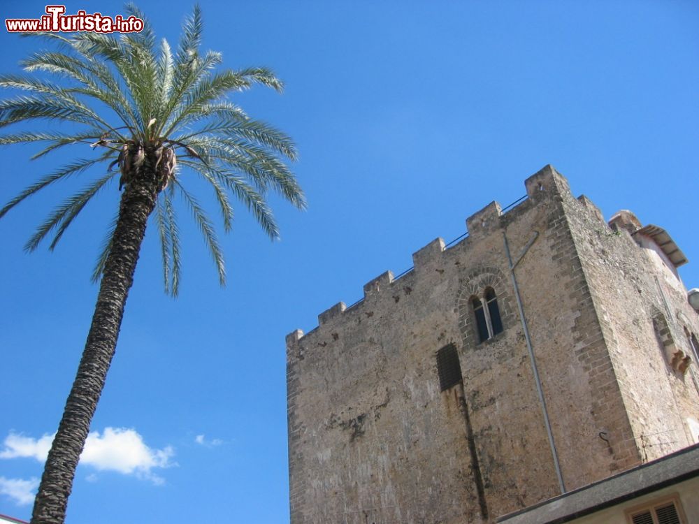 Immagine Torre Ventimiglia a Montelepre in Sicilia