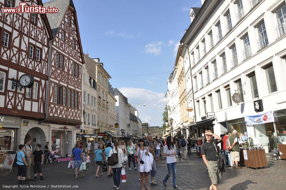 Immagine Trier (Treviri), Germania: Simeonstrasse è una delle strade principali del centro storico della cittadina tedesca - foto © Yulia Melnikova / Shutterstock.com