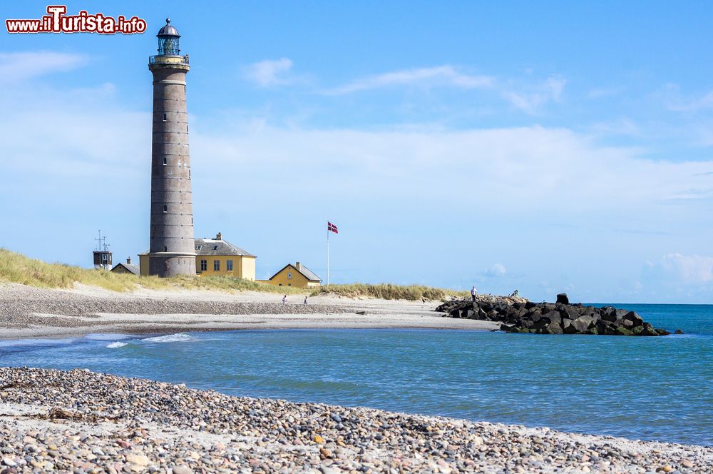 Immagine Un faro a Skagen, Danimarca. Dal 1850 questo faro, Grafyr, indica la via ai naviganti.