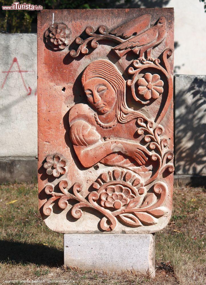 Immagine Un interessante monumento nel centro di Step'anakert, Nagorno Karabakh - © Andrew Babble / Shutterstock.com