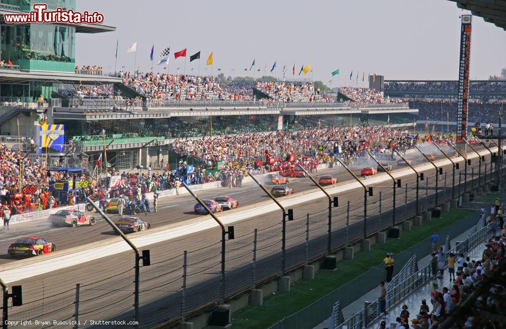 Immagine Un momento della Nextel Cup Allstate 400 a Indianapolis, Indiana (USA) - © Bryan Busovicki / Shutterstock.com