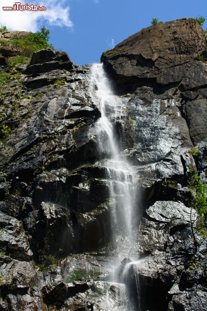 Immagine Una cascata nel terriorio di Arnad in Valle d'Aosta