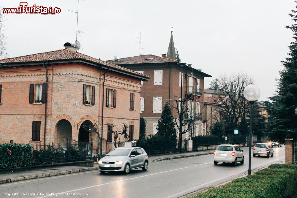 Immagine Una strada di Maranello in provincia di Modena, la città della Ferrari - © Aleksandra Baranoff / Shutterstock.com