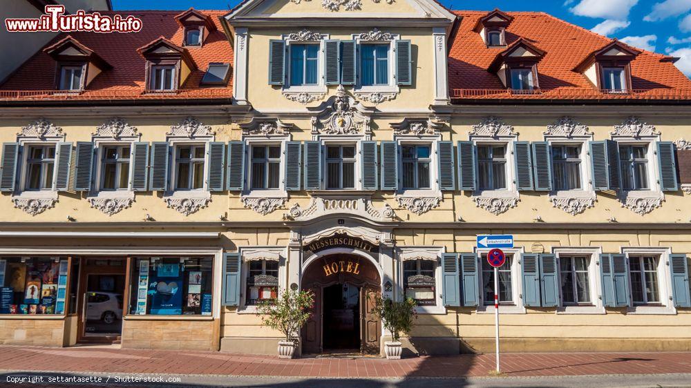 Immagine Un'elegante palazzo riccamente decorato nella città di Bamberga, Germania - © settantasette / Shutterstock.com