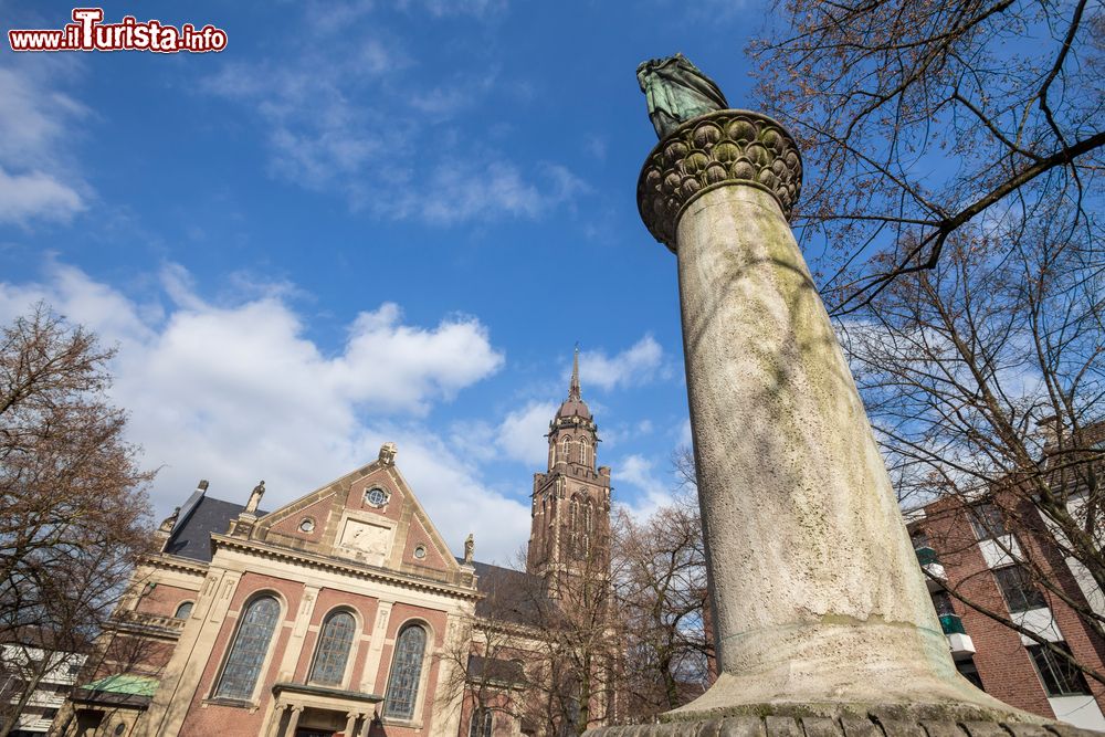 Immagine Uno degli edifici religiosi della città di Krefeld, Germania.