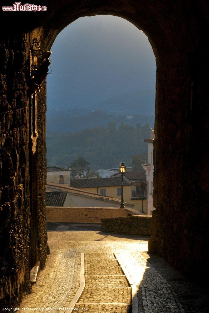 Immagine Uno scorcio del borgo medievale di Ferentino nel Lazio - © alessandro pinto / Shutterstock.com