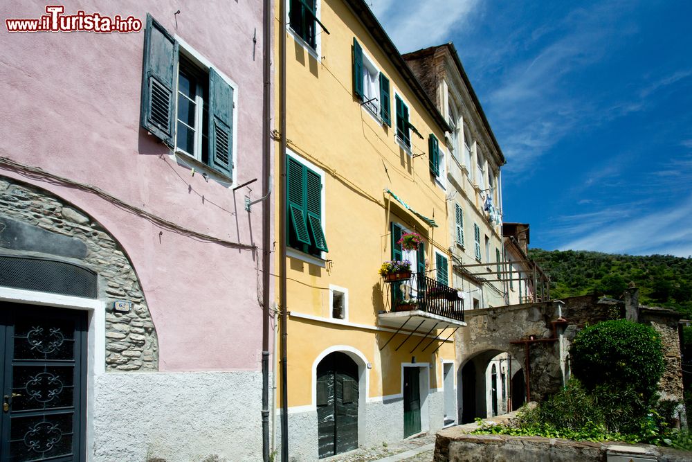 Immagine Uno scorcio del centro di Dolcedo in Liguria