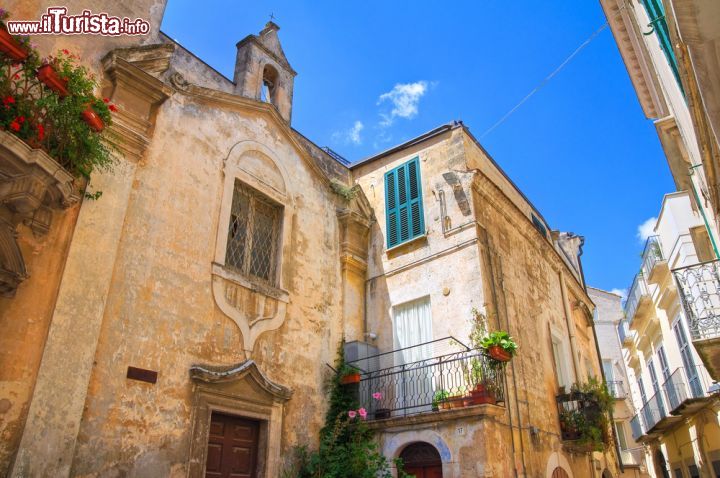 Immagine Uno scorcio del centro storico del borgo di Altamura, Puglia - © Mi.Ti. / Shutterstock.com