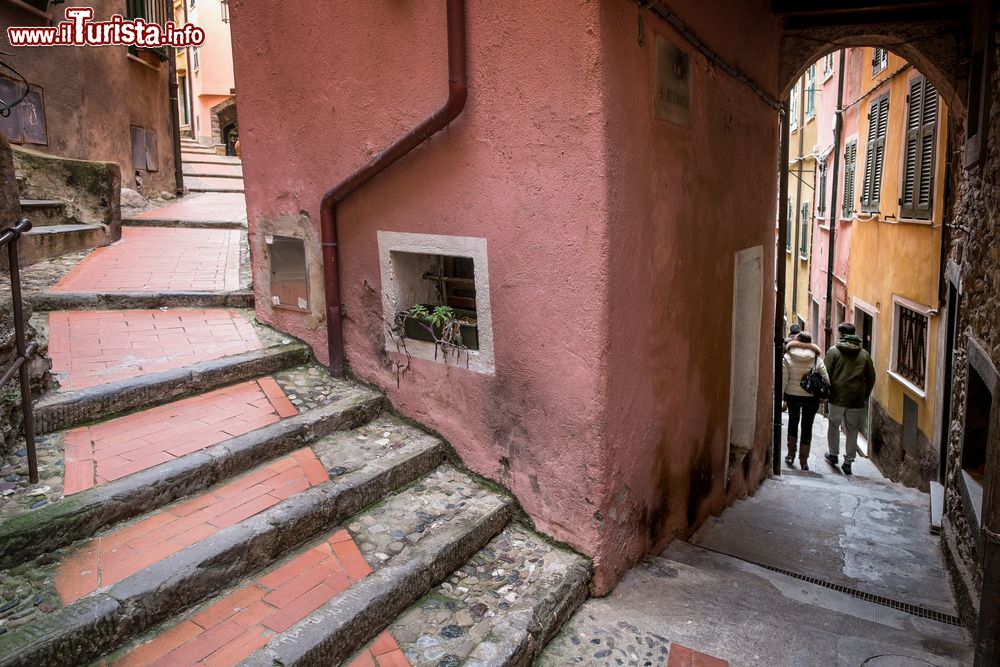 Immagine Uno scorcio del centro storico di Tellaro, il villaggio medievale in provincia di La Spezia, Italia.