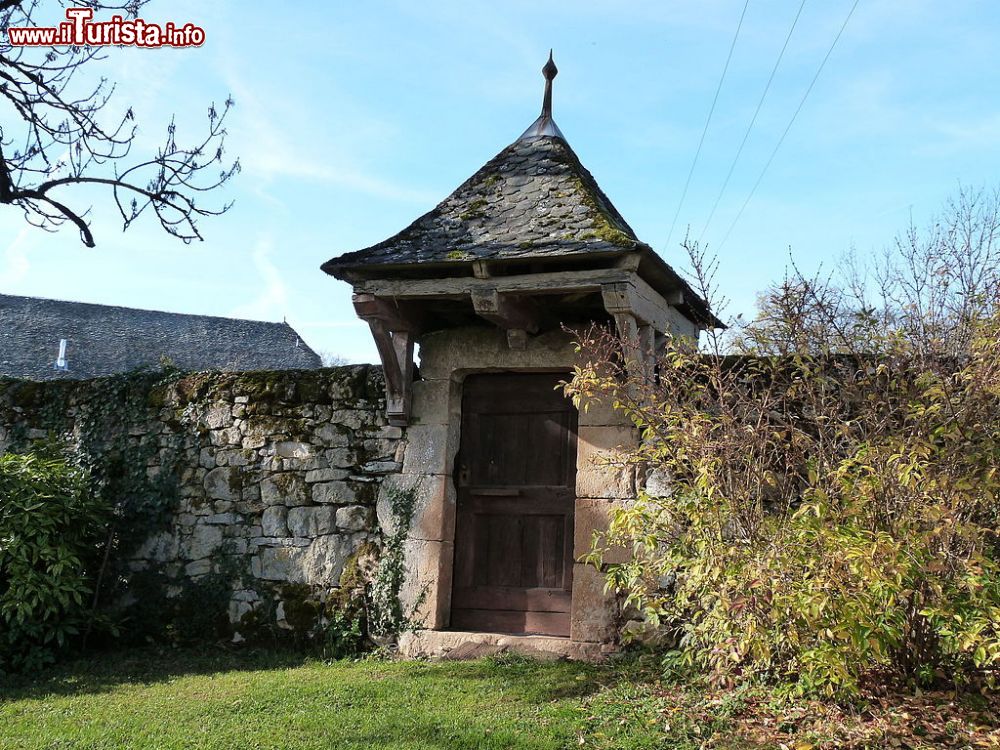 Immagine Uno scorcio del villaggio di Bozouls in Francia - © Mairie-bozouls -  CC BY-SA 4.0, Wikipedia