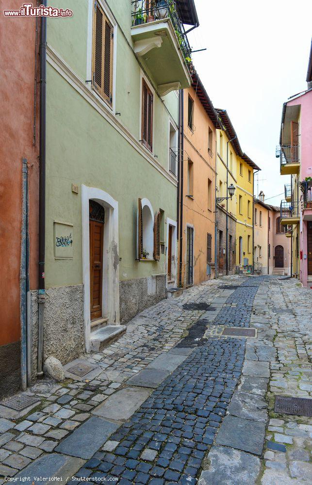 Immagine Uno scorcio della parte antica di Terni in Umbria - © ValerioMei / Shutterstock.com