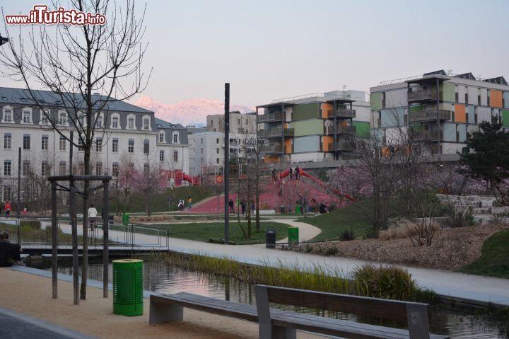 Immagine Uno scorcio dell'Eco District a Grenoble, Francia.