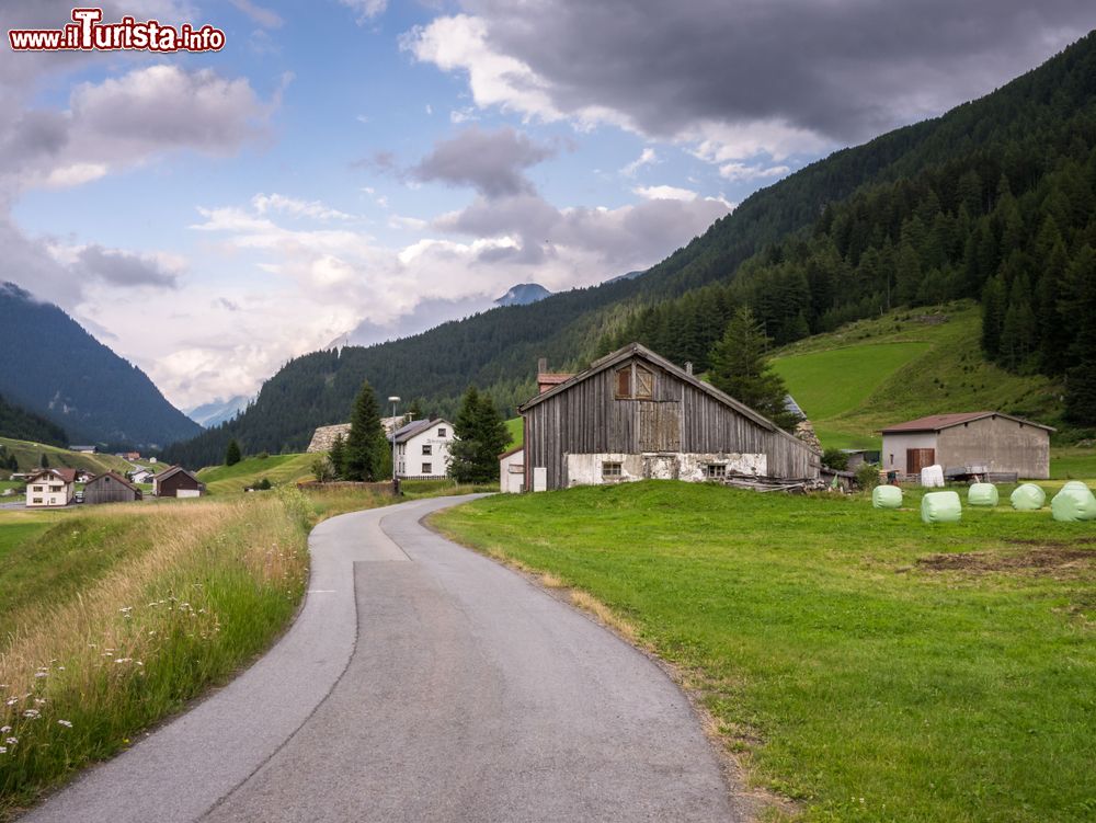 Immagine Uno scorcio di Galtur, Paznaun Valley, Austria: questa località si trova a 1600 metri sul livello del mare ed è la prima stazione climatica del Tirolo.