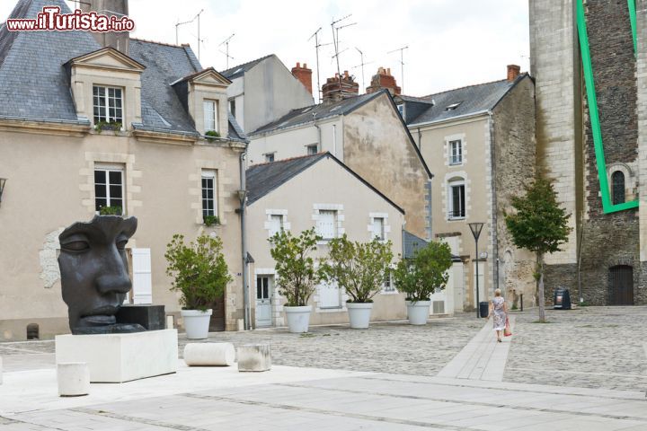 Immagine Uno scorcio di Rue du Musée ad Angers, Francia - © 210694657 / Shutterstock.com