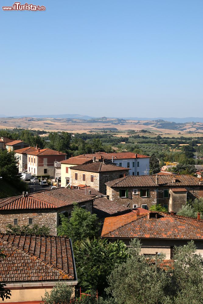 Immagine Uno scorcio panoramico dal centro di Rapolano Terme in Toscana