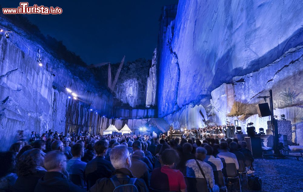 Immagine Uno spettacolo musicale a Tones On The Stones a Trontano, edizione 2016