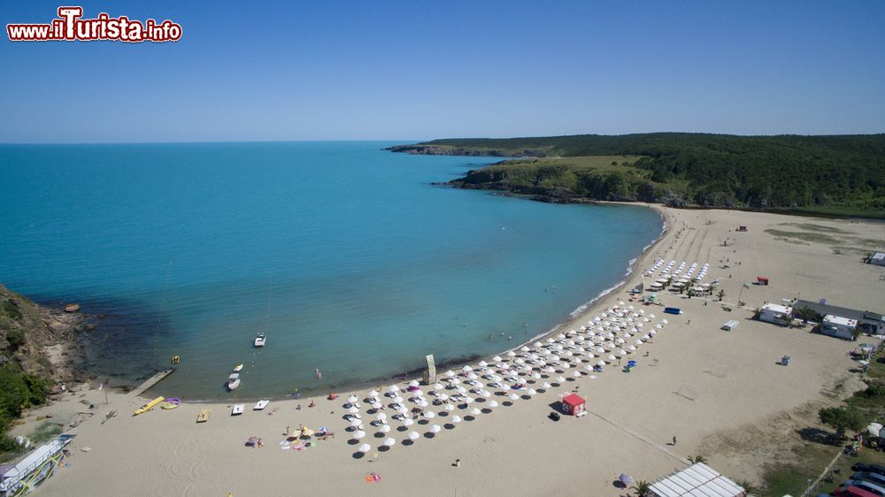 Immagine Vacanze di mare assicurate sulla spiaggia di Sinemorets in Bulgaria