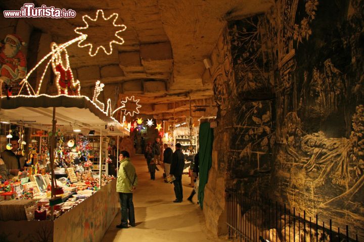 Immagine Valkenburg, il mercatino natale di fluweelengrot si svolge all'interno della grotta di velluto, una delle poche grotte dell'Olanda