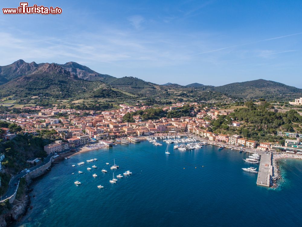 Immagine Vedura aerea di Porto Azzurro, Isola d'Elba, Arcipelago Toscano