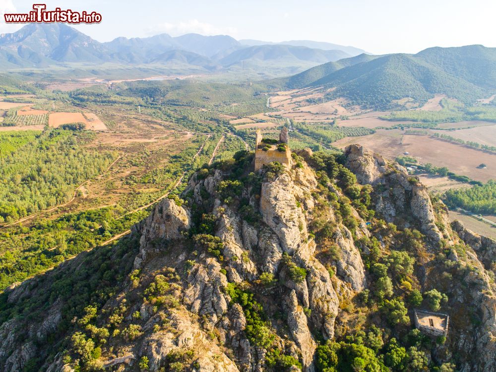 Immagine Veduta aerea del Castello di Acquafredda vicino a Siliqua in Sardegna