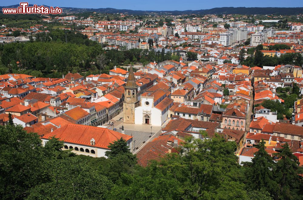 Immagine Veduta aerea della cittadina di Tomar in Portogallo.