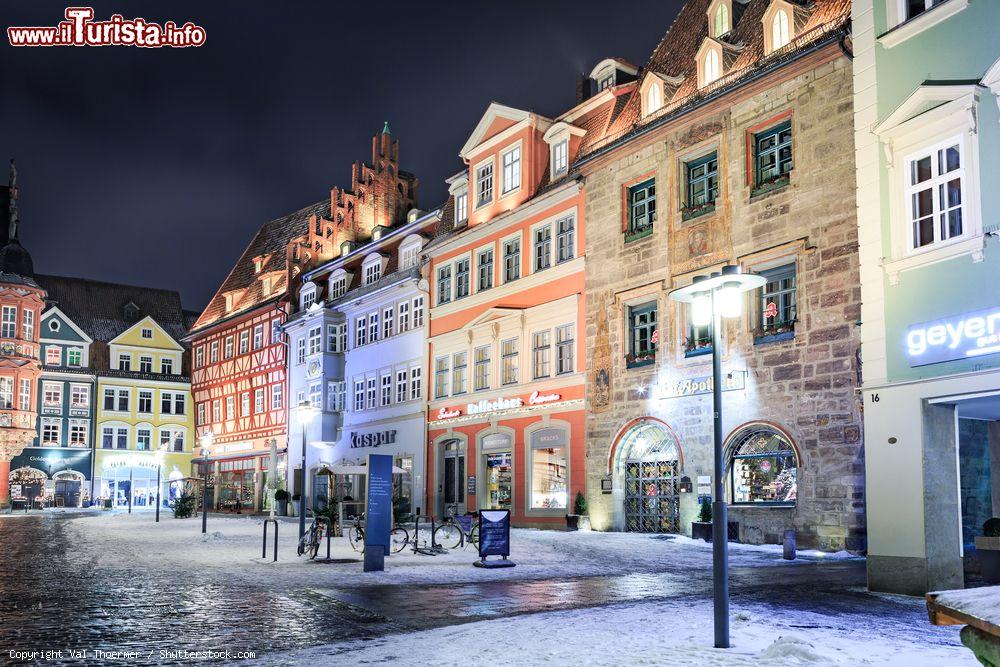 Immagine Veduta by night di Marktplatz nel cuore di Coburgo, Germania - © Val Thoermer / Shutterstock.com