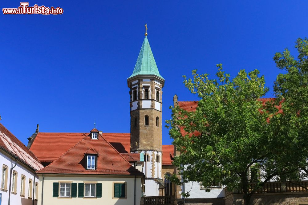 Immagine Veduta del Deutschordensmuenster a Heilbronn, Germania. Chiesa cattolica costruita dall'Ordine Teutonico, risale al XIII° secolo ed è dedicata ai santi Pietro e Paolo.