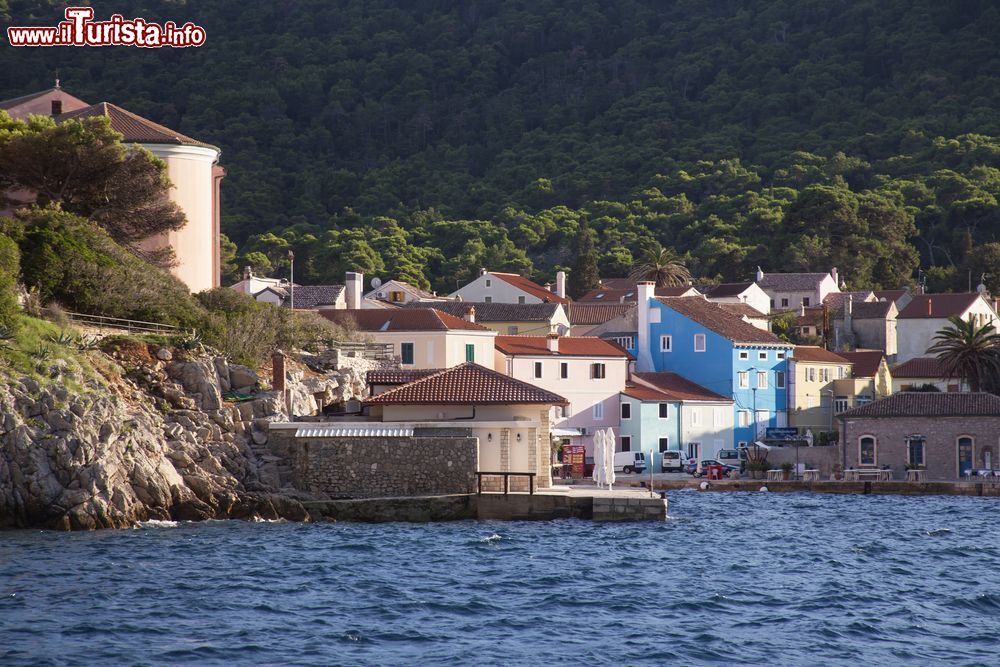 Immagine Veduta del porto di Veli Losinj, isola di Cres, Croazia.