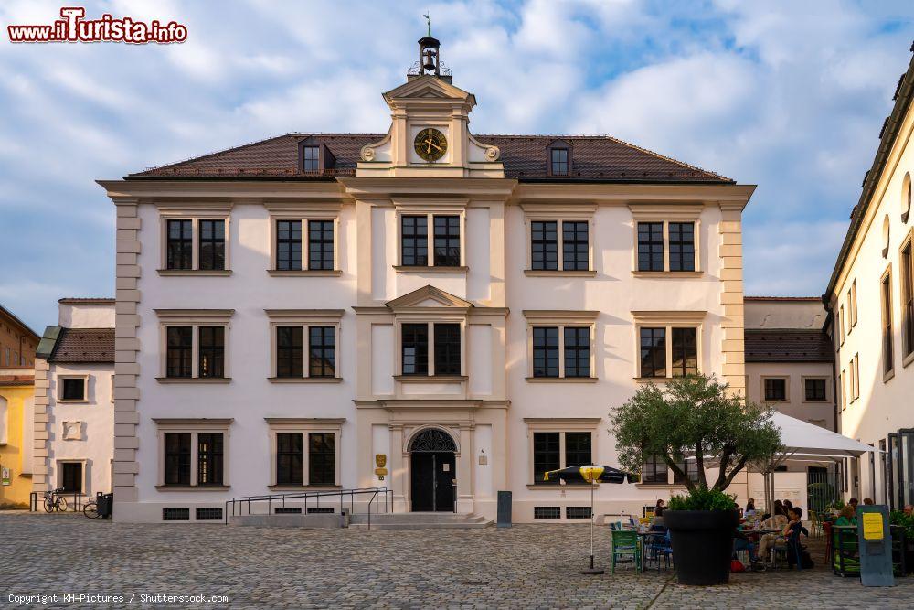 Immagine Veduta dell'Annahof a Augusta, Germania: qui si insegna l'educazione alla libertà e la responsabilità protestante - © KH-Pictures / Shutterstock.com