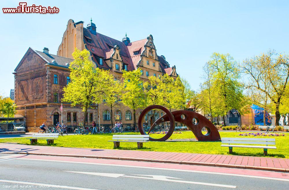 Immagine Veduta di Markusplatz nel centro di Bamberga, Germania, in una giornata di sole - © muratart / Shutterstock.com