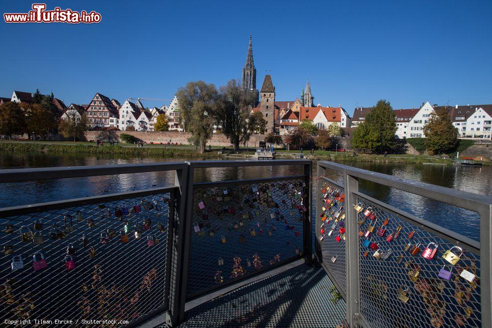 Immagine Veduta sul fiume Danubio a Nuova-Ulma, Germania. Siamo nella città più storica della Germania del Sud dove sono nati personaggi come Einstein, Ensinger e Max Bentele - © Tilman Ehrcke / Shutterstock.com